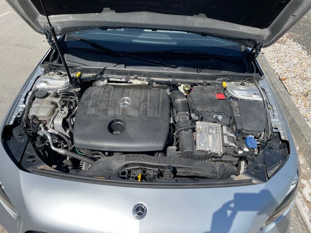 Mercedes-Benz A180 D AMG · Ano 2019