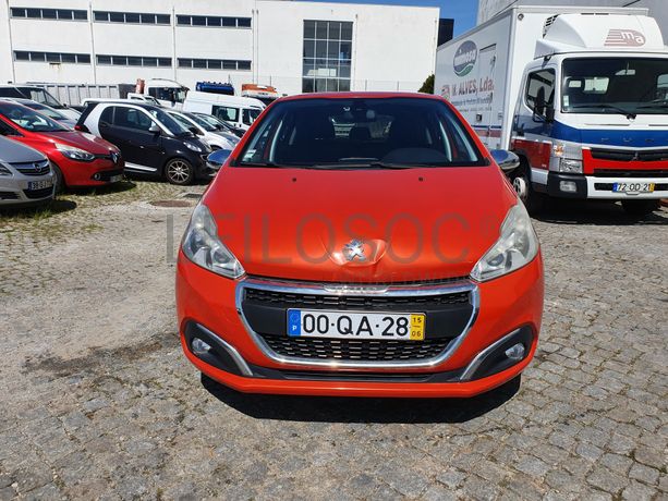 Peugeot 208 1.2 · Ano 2015