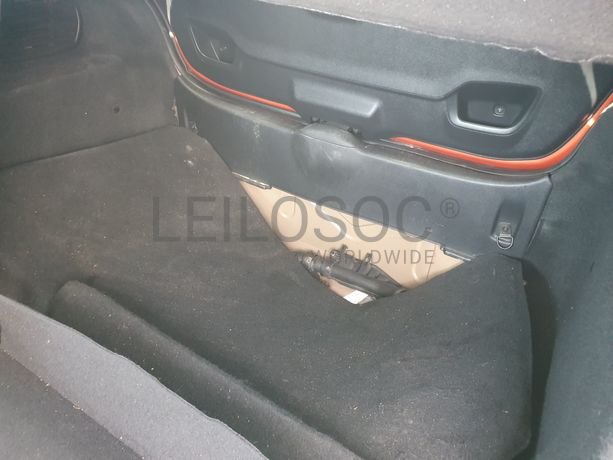 Peugeot 208 1.2 · Ano 2015