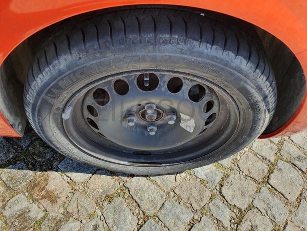 Peugeot 208 1.2 · Ano 2015