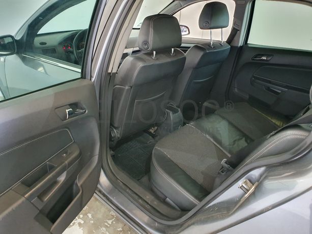 Opel Astra 1.7 CDTI · Ano 2005