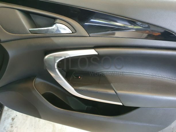 Opel Insignia 2.0 CDTI · Ano 2010