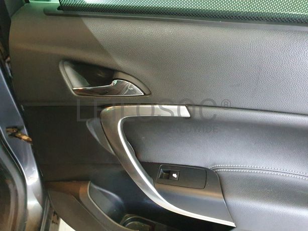 Opel Insignia 2.0 CDTI · Ano 2010