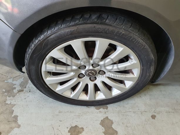 Opel Insignia 2.0 CDTI · Ano 2010