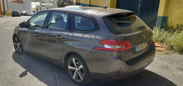 Peugeot 308 SW 1.6 HDI · Ano 2015