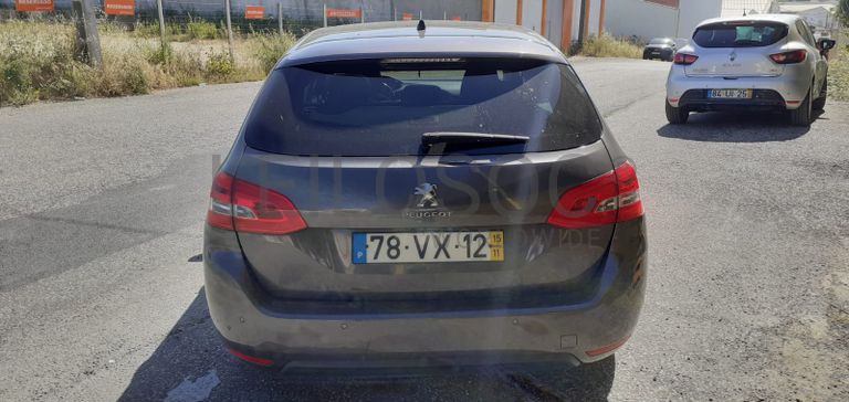 Peugeot 308 SW 1.6 HDI · Ano 2015