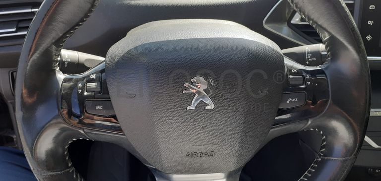 Peugeot 308 SW 1.6 HDI · Ano 2015