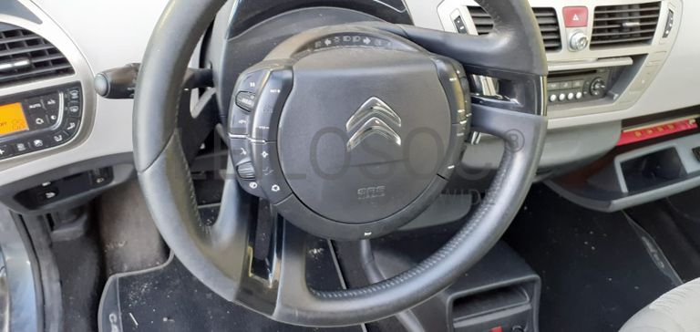 Citroën C4 Grand Picasso 1.6 HDI · Ano 2011