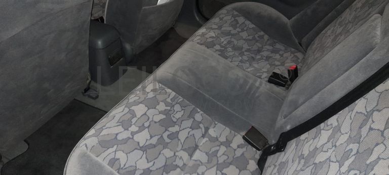 Toyota Avensis 1.6 · Ano 1998