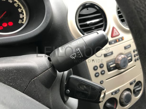 Opel Corsa 1.3 CDTI · Ano 2008