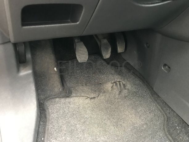 Opel Corsa 1.3 CDTI · Ano 2008