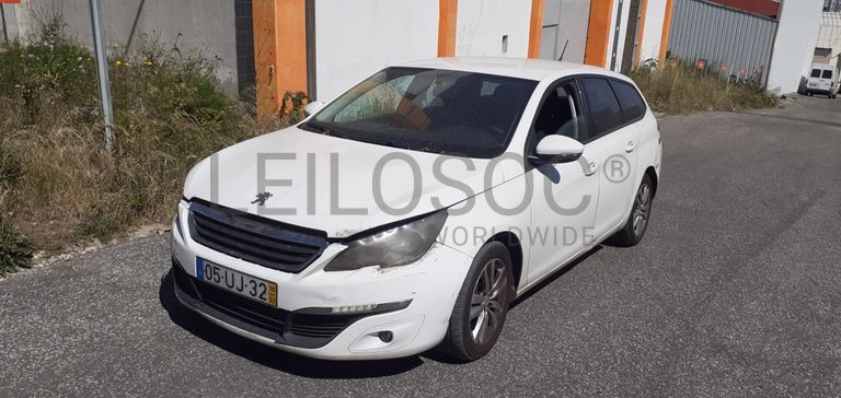 Peugeot 308 II SW 1.6 HDI · Ano 2015