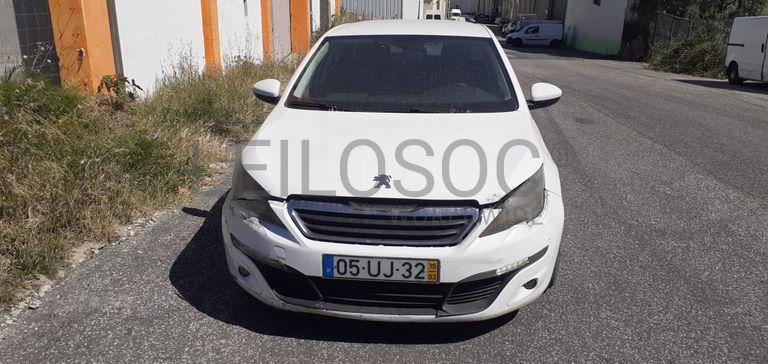 Peugeot 308 II SW 1.6 HDI · Ano 2015
