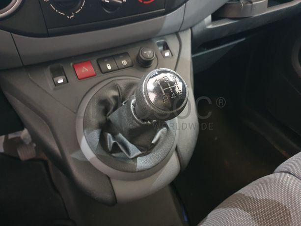 Peugeot Partner 1.6 Blue HDI · Ano 2017