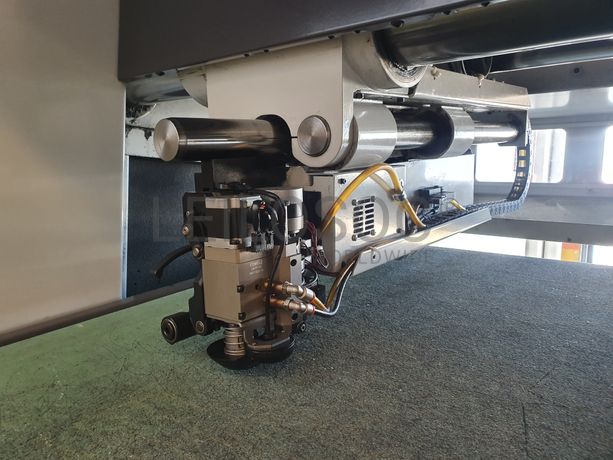 Máquina Corte Comelz Modelo CZ/M