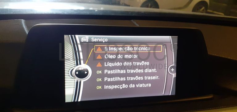 BMW 320D Touring · Ano 2013