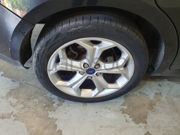 Ford Focus S-Max 2.0 TDCI · Ano 2013