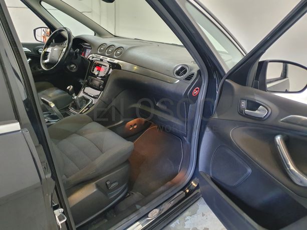 Ford Focus S-Max 2.0 TDCI · Ano 2013