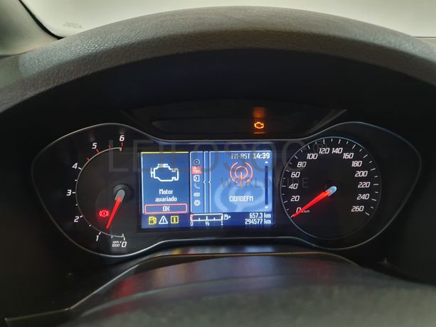 Ford Focus S-Max 2.0 TDCI · Ano 2013