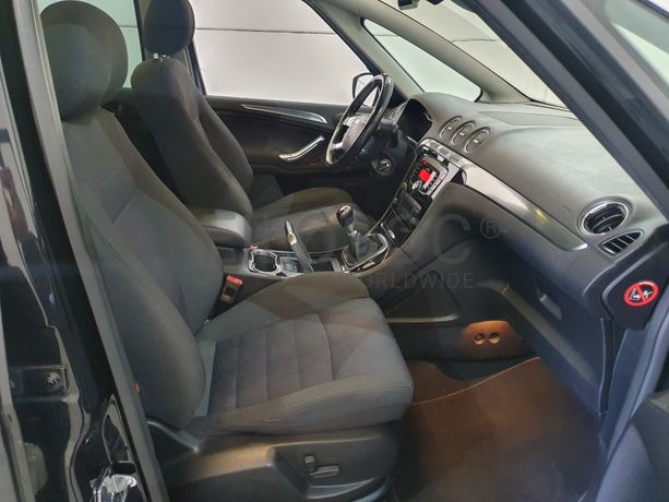 Ford Focus S-Max 2.0 TDCI · Ano 2013