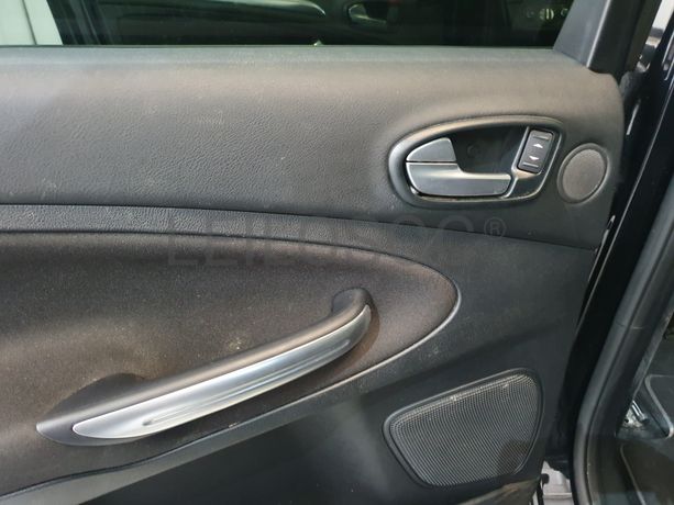 Ford Focus S-Max 2.0 TDCI · Ano 2013