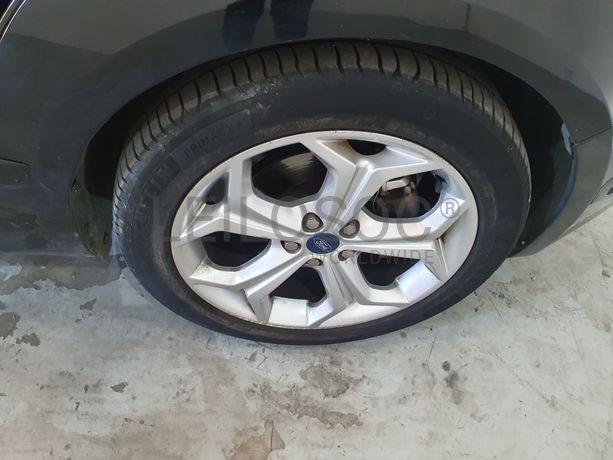 Ford Focus S-Max 2.0 TDCI · Ano 2013