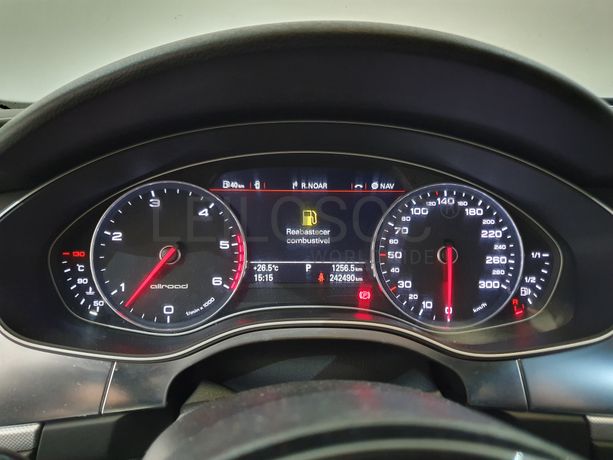 Audi A6 3.0 TDI Allroad · Ano 2013