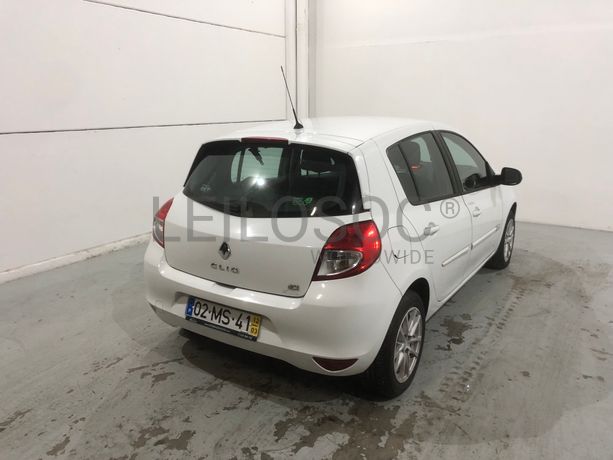 Renault Clio 1.5 DCI · Ano 2012