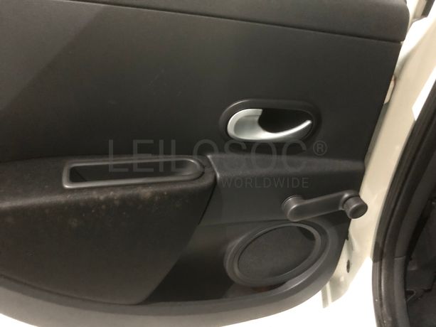 Renault Clio 1.5 DCI · Ano 2012