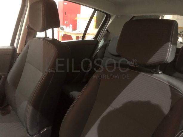 Renault Clio 1.5 DCI · Ano 2012