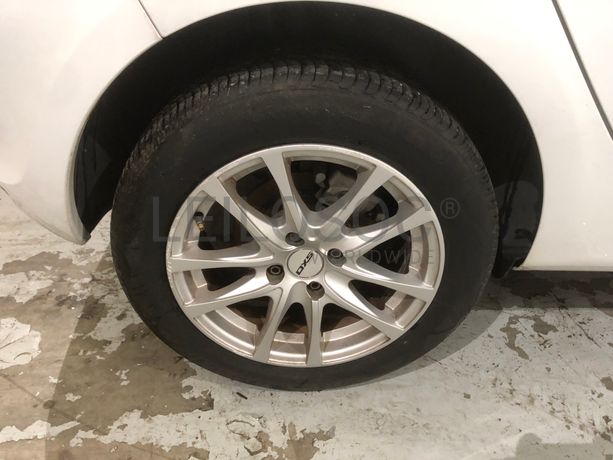 Renault Clio 1.5 DCI · Ano 2012