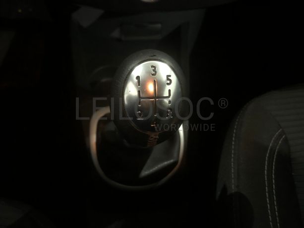 Renault Clio 1.5 DCI · Ano 2012