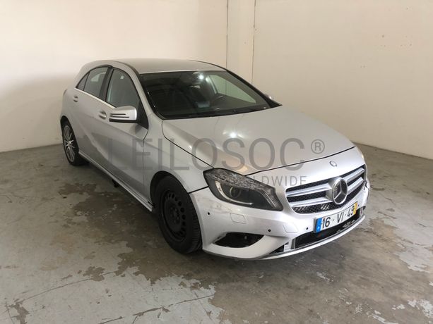 Mercedes-Benz A180 CDI · Ano 2013