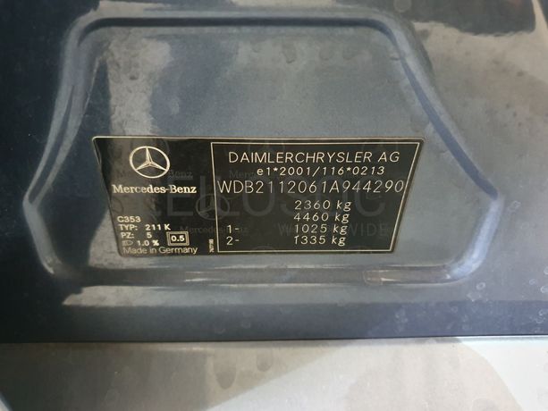 Mercedes-Benz E220 CDI · Ano 2006
