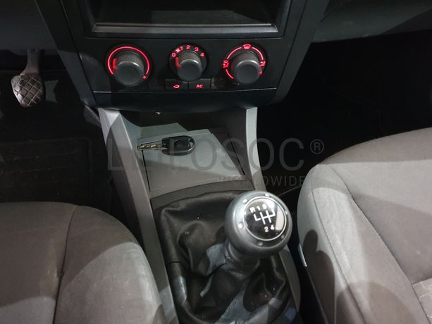 Seat Ibiza 1.4 TDI · Ano 2006