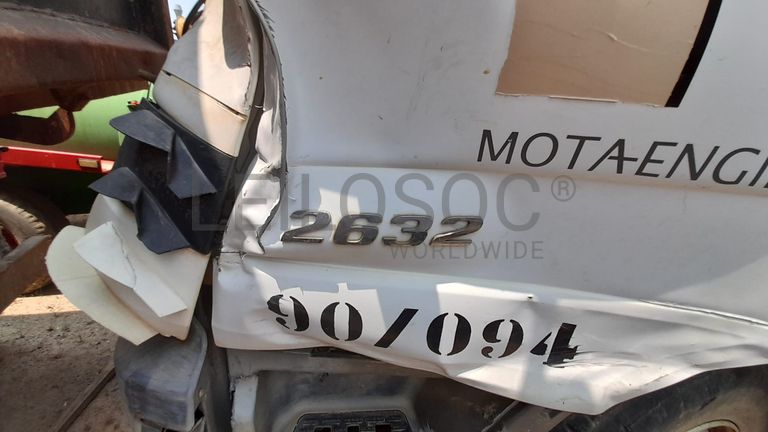 Camião basculante 26 T (6X4) Mercedes-Benz Actros 2632/26