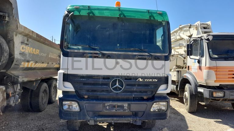 Autobetoneira MERCEDES-BENZ 3236B/42 (8X4)