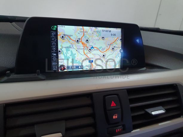 BMW 318D · Ano 2015