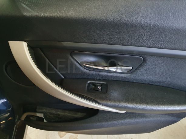 BMW 318D · Ano 2015