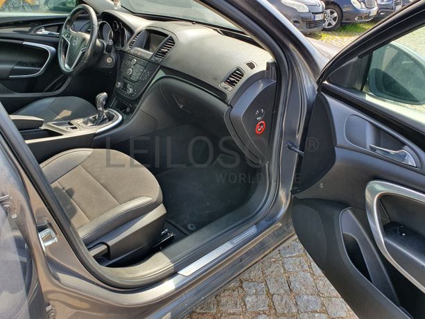 Opel Insígnia 2.0 CDTI · Ano 2010