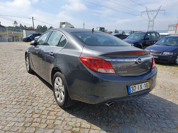 Opel Insígnia 2.0 CDTI · Ano 2010