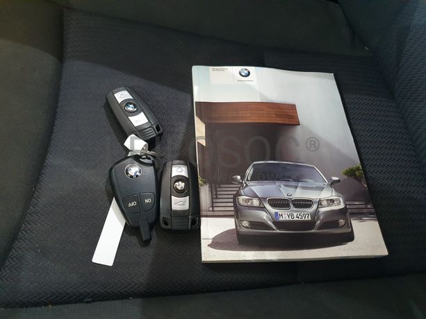 BMW 320D · Ano 2010
