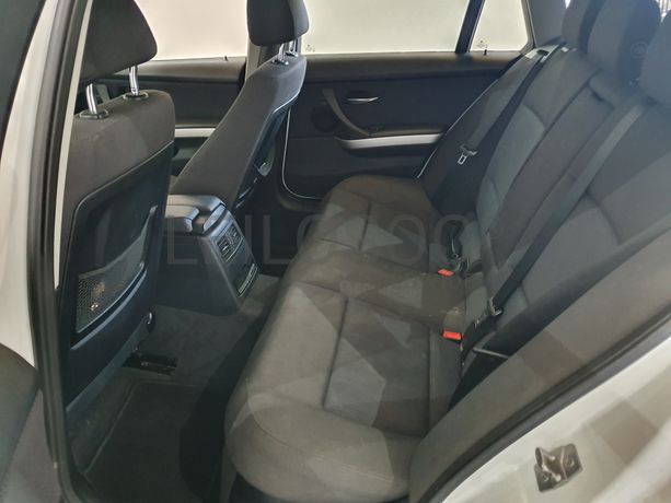 BMW 320D · Ano 2010