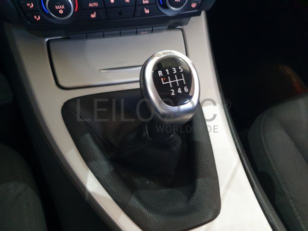 BMW 320D · Ano 2010