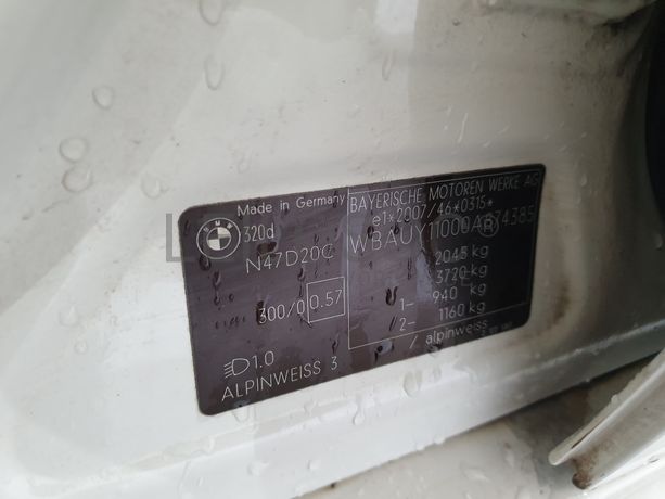 BMW 320D · Ano 2010