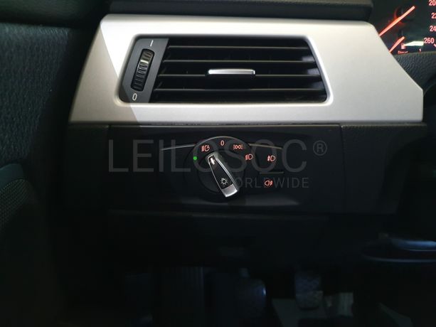 BMW 320D · Ano 2010