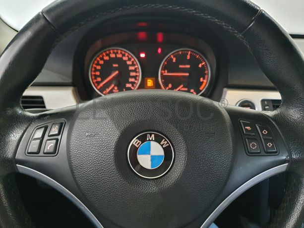 BMW 320D · Ano 2010