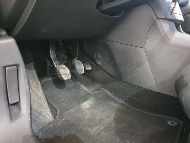 Peugeot 308 1.6 Blue HDI · Ano 2016