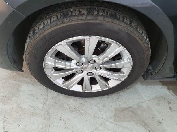 Peugeot 308 1.6 Blue HDI · Ano 2016