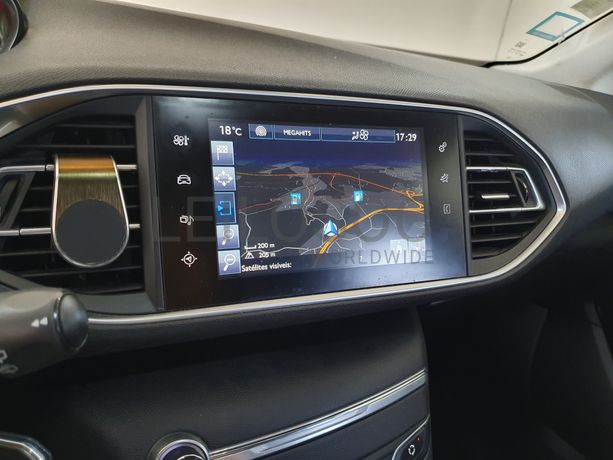 Peugeot 308 1.6 Blue HDI · Ano 2016